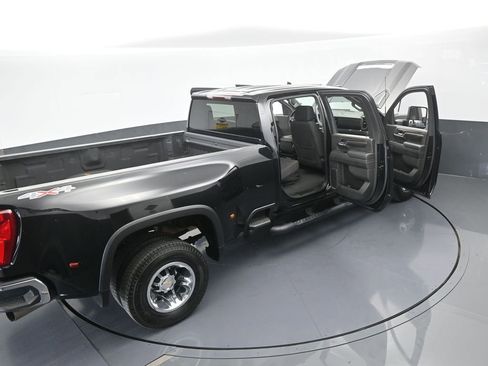 Used 2024 Chevrolet Silverado 3500 LT image 73