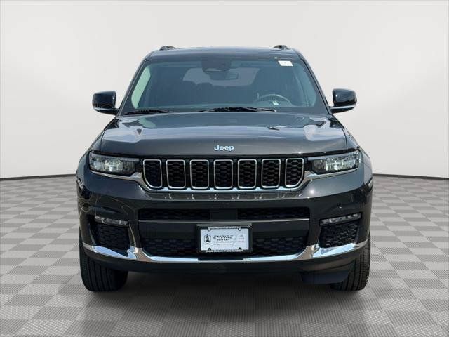 Used 2023 Jeep Grand Cherokee L Limited AWD/4WD image 2