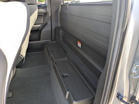 Used 2022 Toyota Tacoma SR image 14