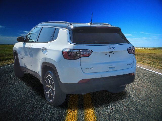 Certified 2025 Jeep Compass Limited AWD/4WD image 2