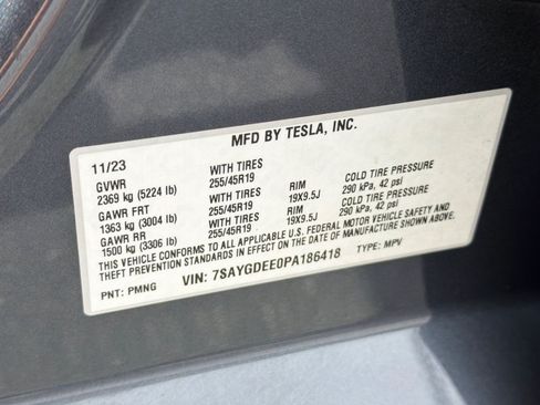 Used 2023 Tesla Model Y AWD image 40