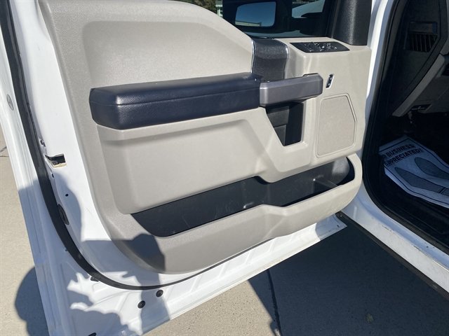 Used 2018 Ford F250 XLT w/ Snow Plow Prep Package AWD/4WD image 18