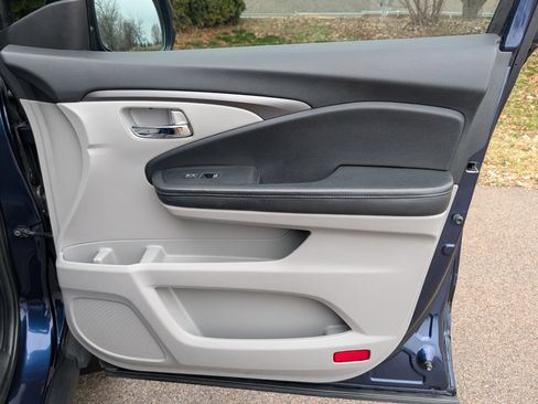 Used 2019 Honda Ridgeline RTL image 30