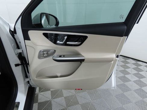 Certified 2025 Mercedes-Benz GLC 300 image 26