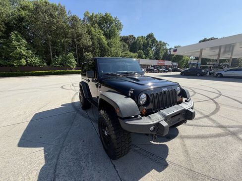Used 2012 Jeep Wrangler Rubicon AWD/4WD image 24