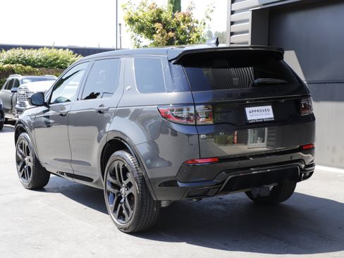 Certified 2025 Land Rover Discovery Sport Dynamic SE AWD/4WD image 6