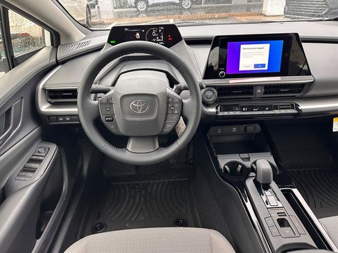 New 2026 Toyota Prius LE image 8