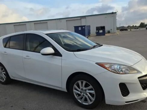 Used 2012 MAZDA MAZDA3 i Touring FWD image 3