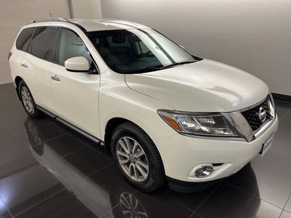 Used 2015 Nissan Pathfinder SV w/ Trailer Tow Package
