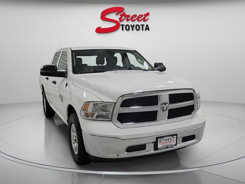 Used 2023 RAM 1500 Classic SLT w/ Trailer & Traction Group image 5
