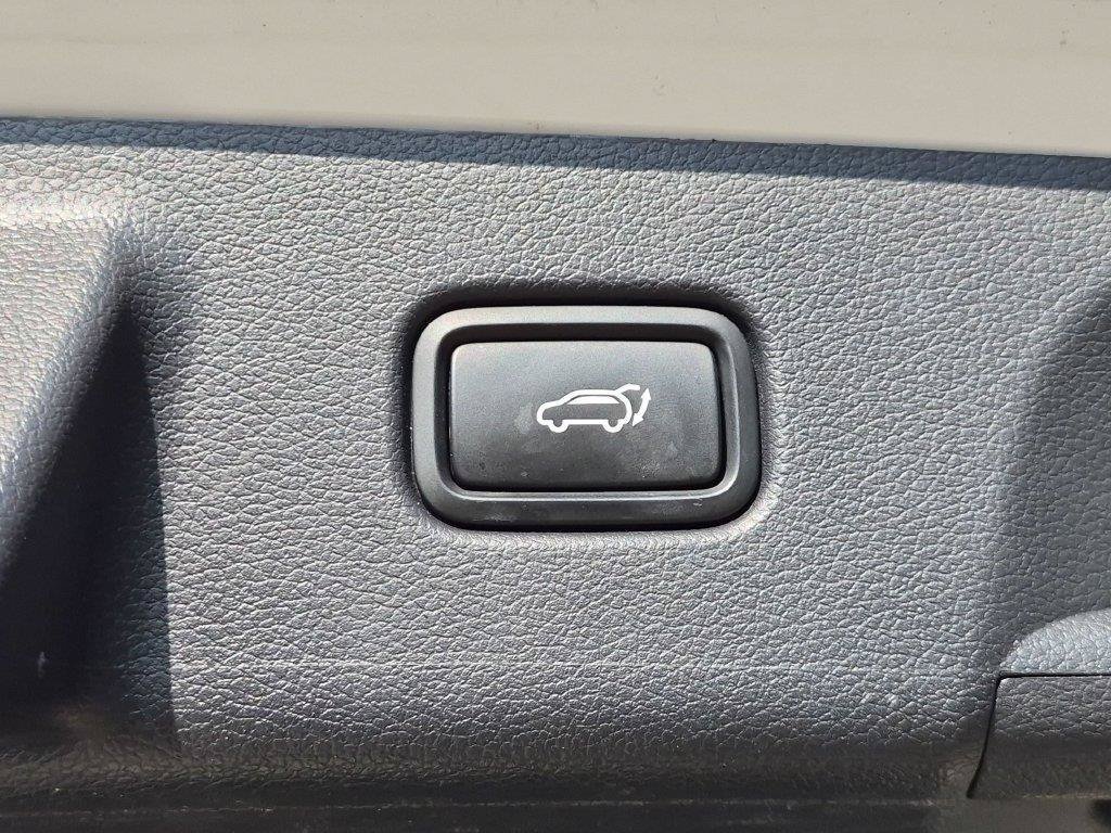 Used 2024 Hyundai Palisade Limited AWD/4WD image 10