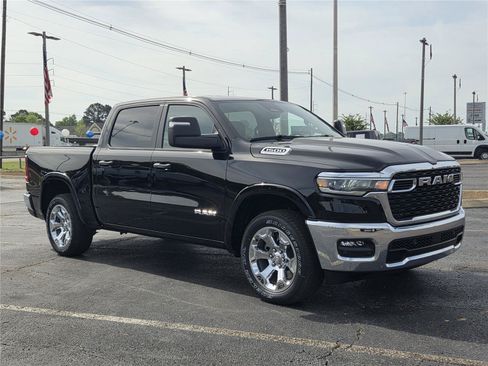 New 2026 RAM 1500 Big Horn AWD/4WD image 3