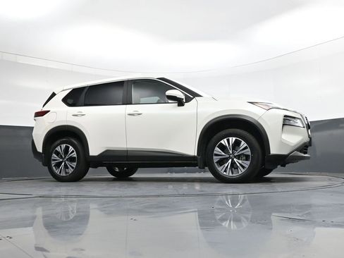 Used 2023 Nissan Rogue SV image 36