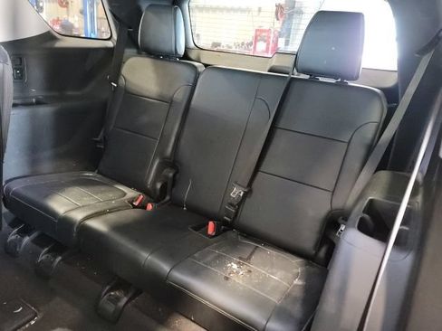 Used 2018 Chevrolet Traverse LT AWD/4WD image 11