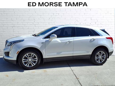 Used 2019 Cadillac XT5 Platinum image 2
