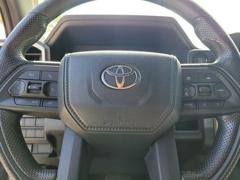 Used 2024 Toyota Tacoma SR5 AWD/4WD image 20