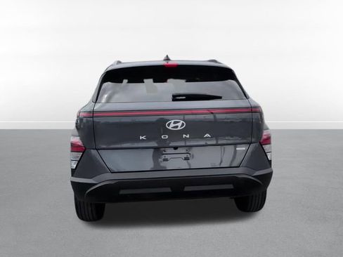 Used 2025 Hyundai Kona SEL AWD/4WD image 6