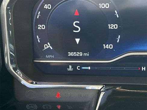 Used 2023 Chevrolet Silverado 1500 ZR2 image 11