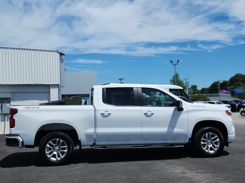 Used 2024 Chevrolet Silverado 1500 RST w/ Convenience Package II AWD/4WD image 6