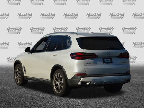 Certified 2025 BMW X5 sDrive40i w/ Premium Package image 9