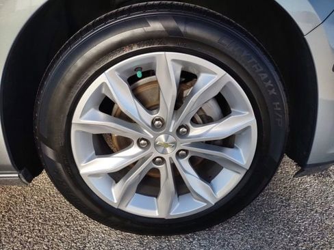 Used 2024 Chevrolet Malibu LT FWD image 22