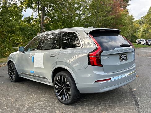 New 2026 Volvo XC90 B6 Plus w/ Protection Package Premier image 4
