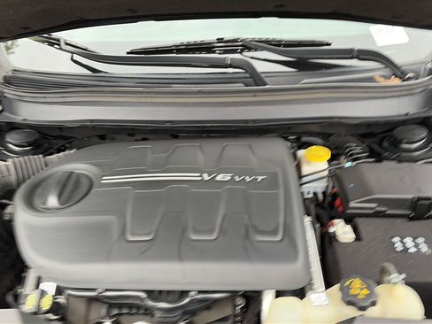 Used 2022 Jeep Cherokee Trailhawk w/ Sun, Sound & Nav Group AWD/4WD image 29