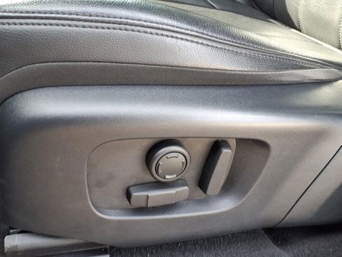 Used 2023 Land Rover Range Rover Evoque R-Dynamic S image 13