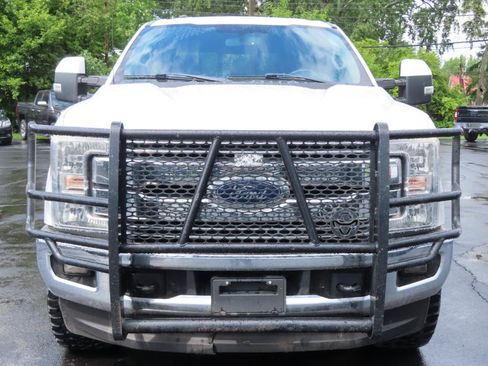 Used 2018 Ford F350 4x4 Crew Cab Super Duty image 9