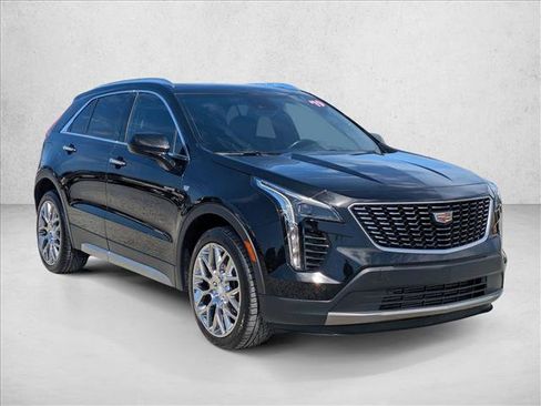 Used 2019 Cadillac XT4 Premium Luxury w/ Driver Assist Package AWD/4WD image 3