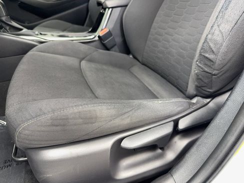 Used 2021 Toyota Corolla SE FWD image 34