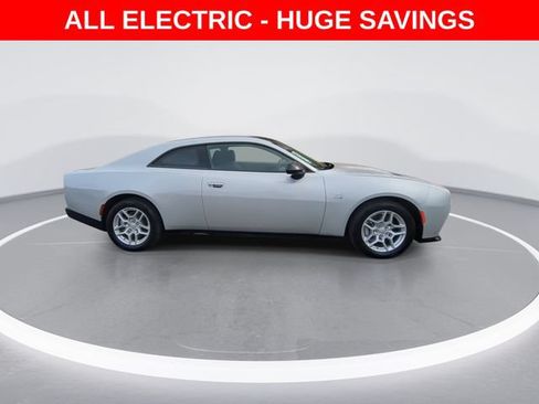 New 2025 Dodge Charger Daytona R/T w/ Quick Order Package 25M R/T AWD/4WD image 9