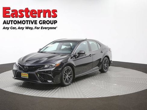 Used 2024 Toyota Camry SE w/ Cold Weather Package FWD image 57