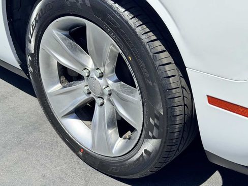 Used 2018 Dodge Challenger SXT RWD image 18