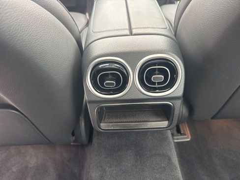 Used 2024 Mercedes-Benz C 300 Sedan image 35