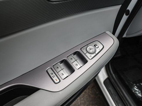 Used 2024 Hyundai Palisade SEL FWD image 12