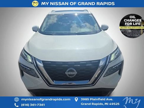 Used 2023 Nissan Rogue SL w/ SL Premium Package AWD/4WD image 3