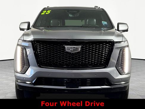 Certified 2025 Cadillac Escalade Sport Platinum w/ LPO, ONYX Package AWD/4WD image 2