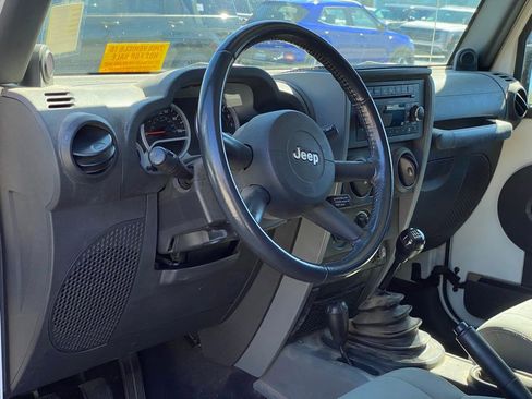 Used 2010 Jeep Wrangler Unlimited Sport image 6