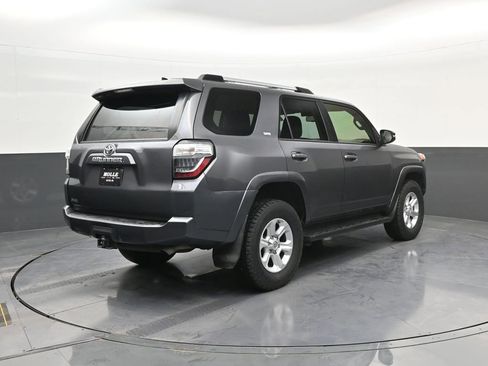 Used 2020 Toyota 4Runner SR5 Premium AWD/4WD image 7