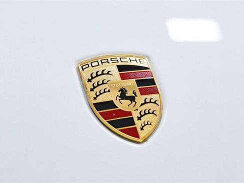 Used 2018 Porsche Macan GTS AWD/4WD image 37