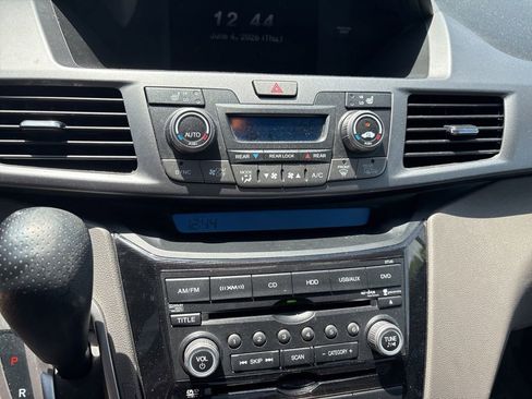Used 2011 Honda Odyssey Touring Elite image 15
