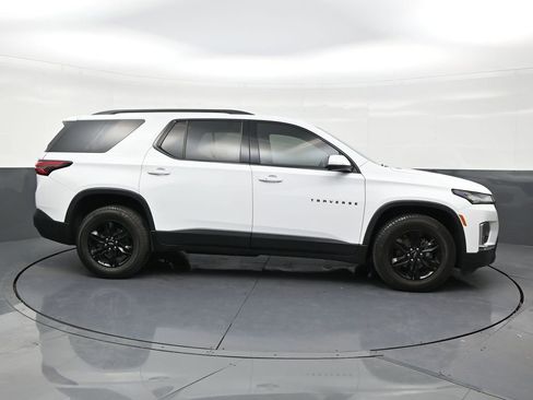 Used 2022 Chevrolet Traverse LT image 6