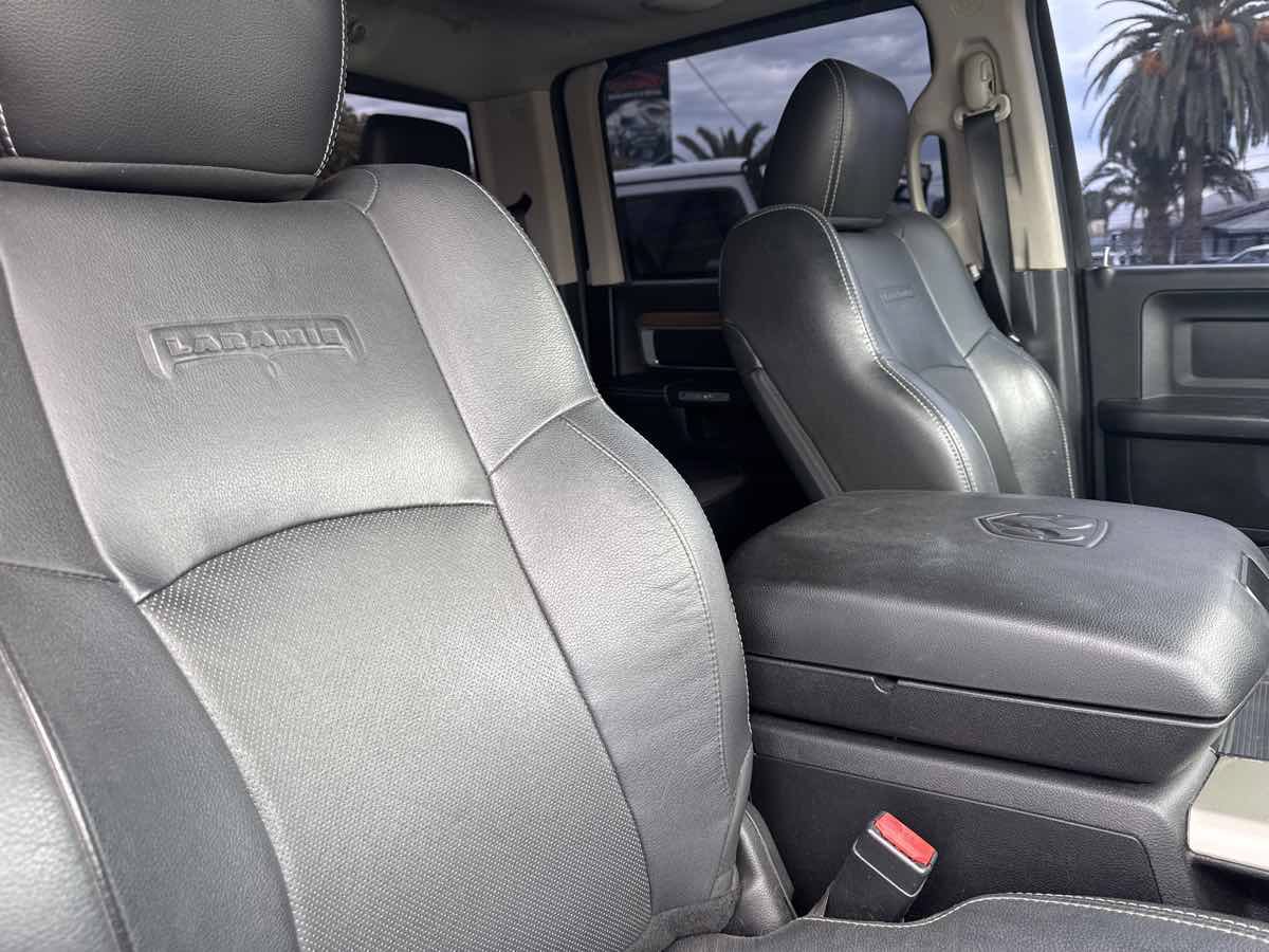 Used 2014 RAM 2500 Laramie w/ Convenience Group AWD/4WD image 17