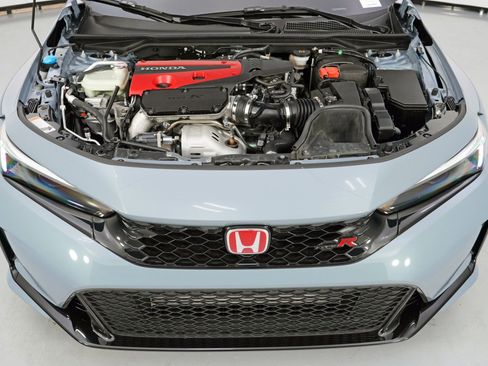 Used 2025 Honda Civic Type R image 9