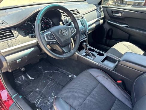 Used 2017 Toyota Camry SE FWD image 15