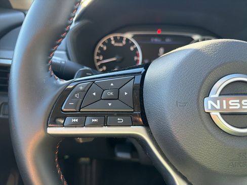 Used 2025 Nissan Altima 2.5 SR image 11