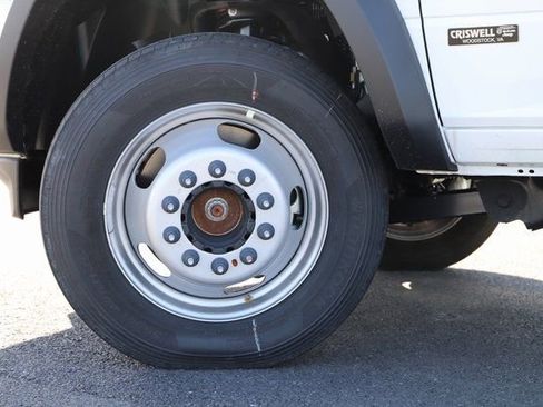 New 2026 RAM 5500 Tradesman w/ Chrome Appearance Group image 2