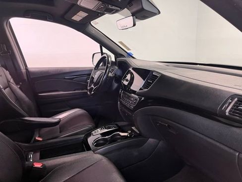 Used 2022 Honda Pilot Black Edition image 9