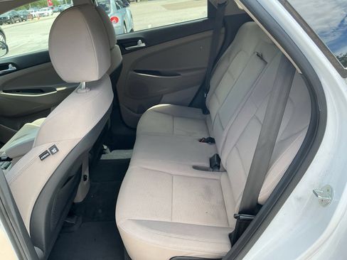 Used 2021 Hyundai Tucson SEL FWD image 12